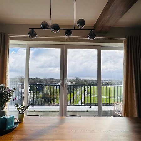 Finnstown Hall- Private Room In Shared Apartment With The Host Dublin Exterior foto